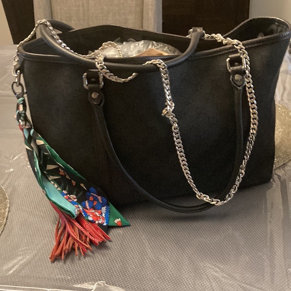 Authentic Preowned Brown Gucci tote comes with certificate of authenticity - Picture 8 of 8